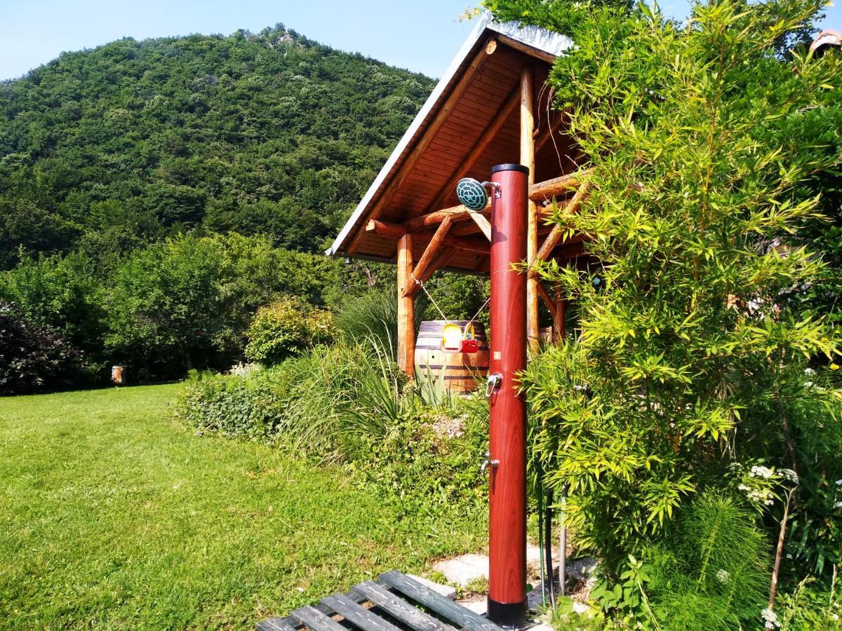Na Okic - A Private Forest Oasis Sveti Martin pod Okicem Bagian luar foto